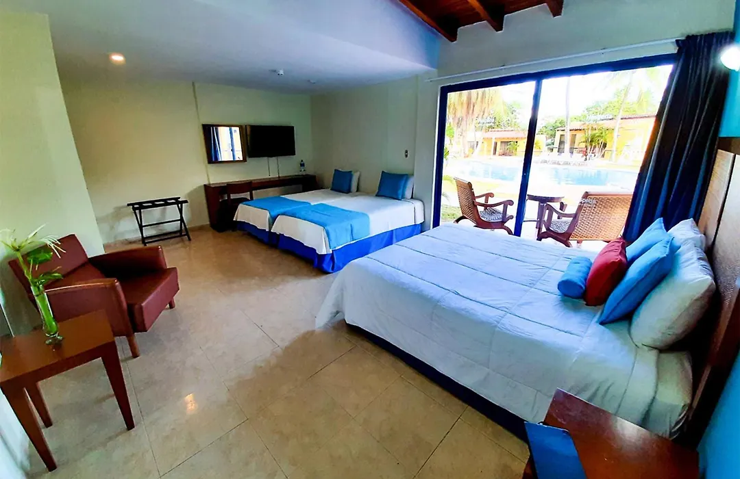 Hesperia Playa el Agua-1
